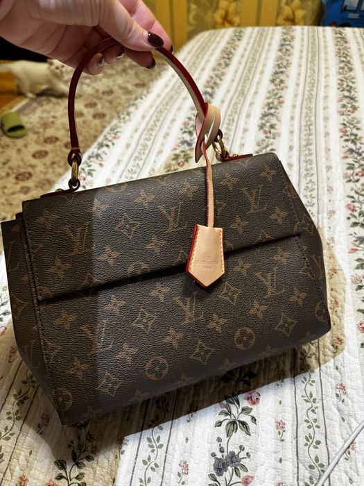 Продам кожанную сумку