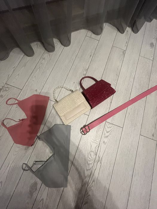 Чанти, колан бюстиета