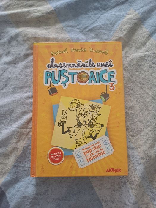 Carte ,,Însemnările unei puștoaice 3"