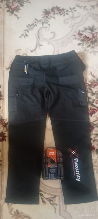 Pantaloni muncă mărimea 64