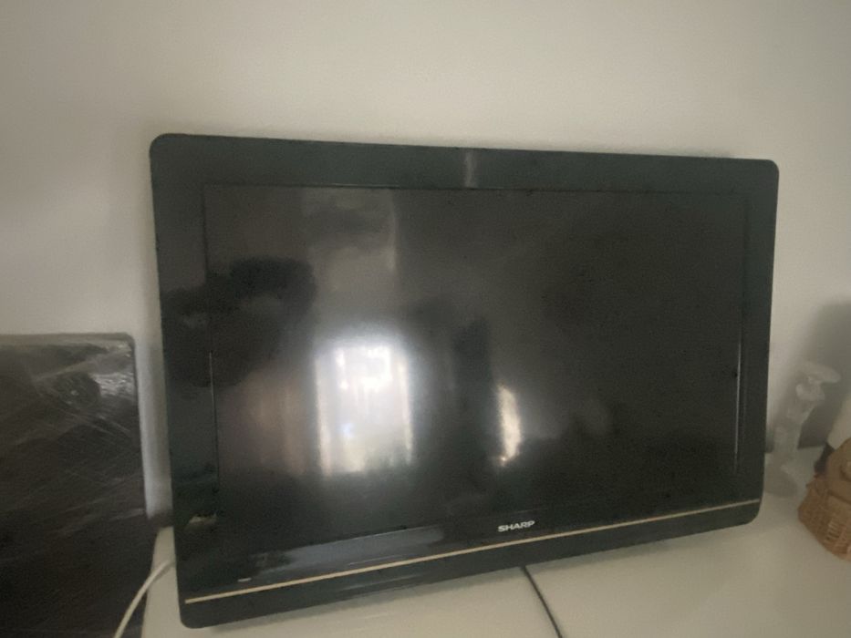 Телевизор на запчасти Sharp