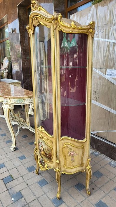 Италианска витрина 022