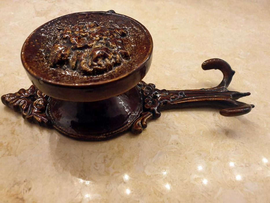 Cuier metalic fonta baroc