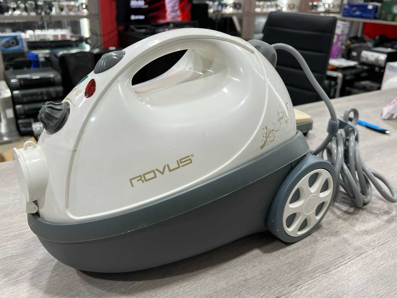 Продава се Rovus Gold Multipurpose Steam Station 19in