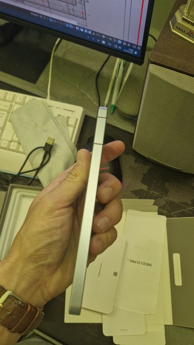 Meizu 21 Pro 12/256 Gb sotiladi