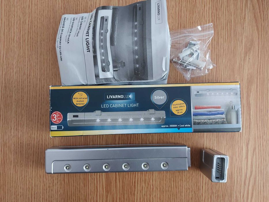 Bagheta / lampa de iluminat cu LED-uri, sensor de miscare infrarosu