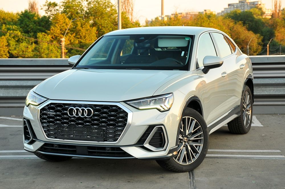 Audi  Q3 Sportback S-Line