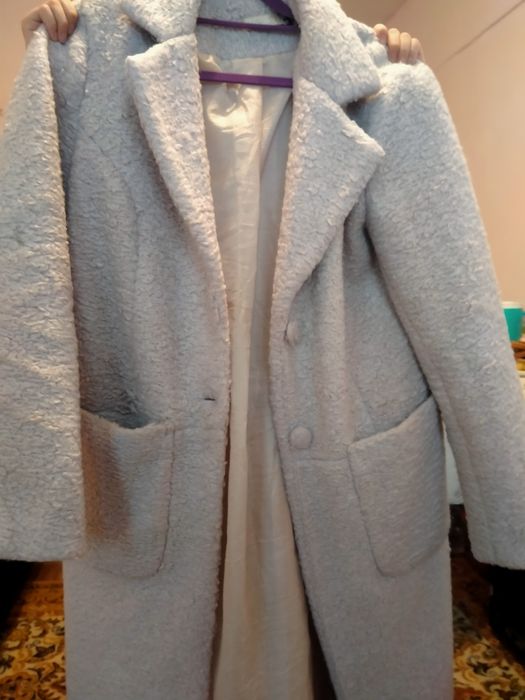 Продам пальто на весну