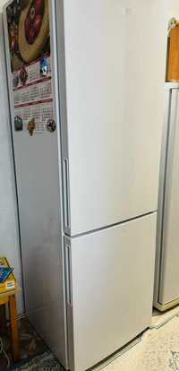 Бытовая техника Холодильник