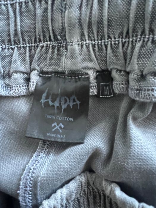 Панталон на марката Luda