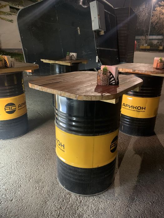 Бочки-столы для фудтрака
