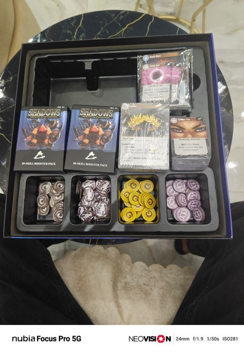 SHADOWS Heros & Monsters