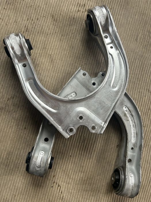 braț suspensie roata Starline