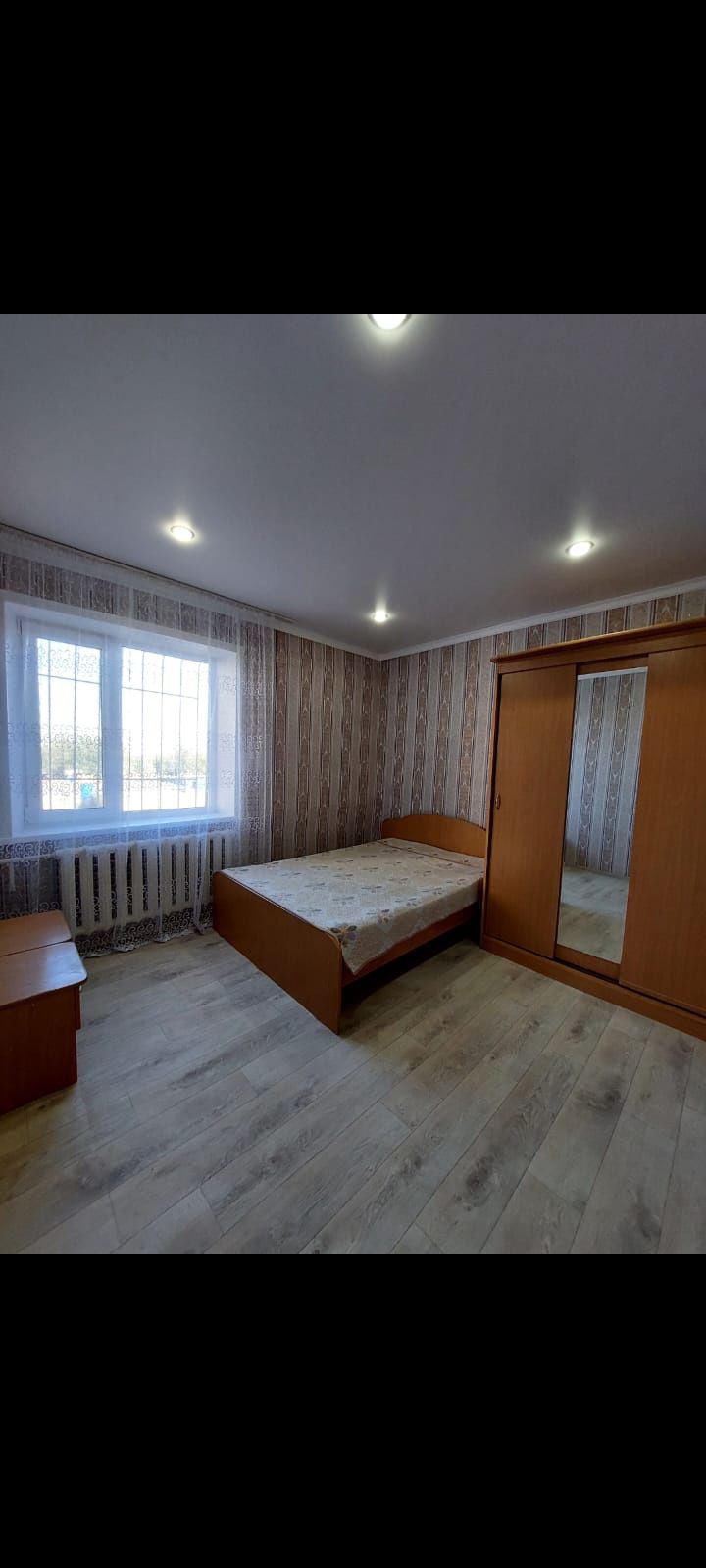 Продам 2-х комнатную квартиру на 19 мкр по улице Энергетиков 97