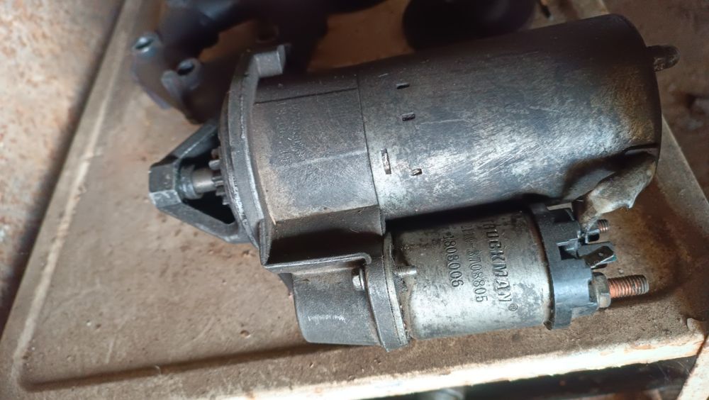 Стартер на ВАЗ 21214 нива 2012г.в. муфта, запаска, флянцы, сидушки
