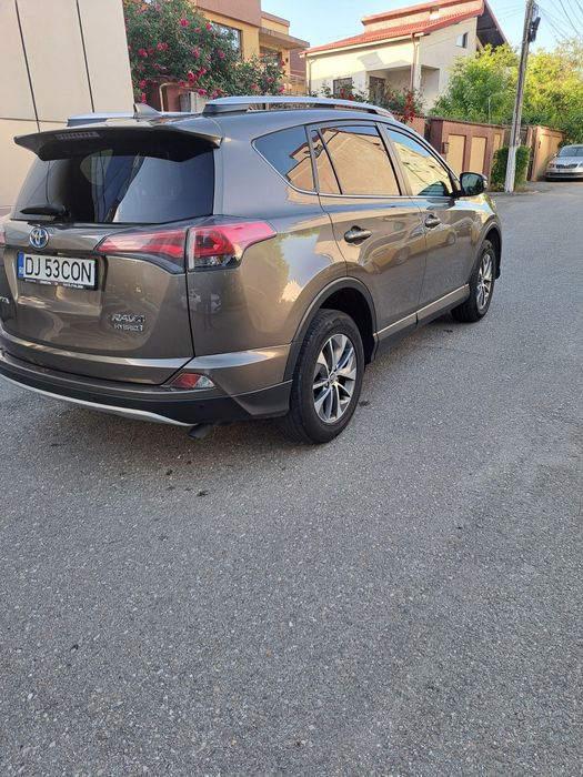 Vind Toyota RAV4 hibrid
