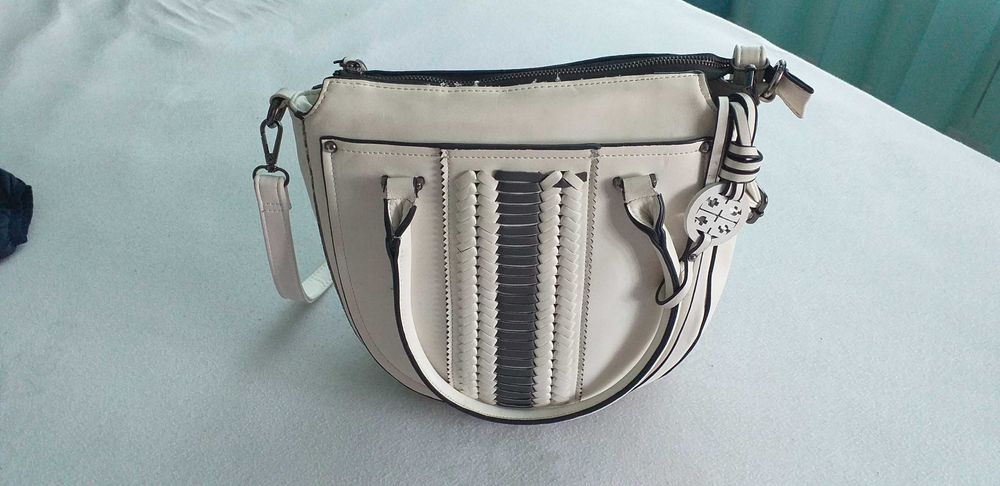 Дамски чанти различни модели 25-35лв.