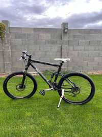 Bicicleta full suspension Cross