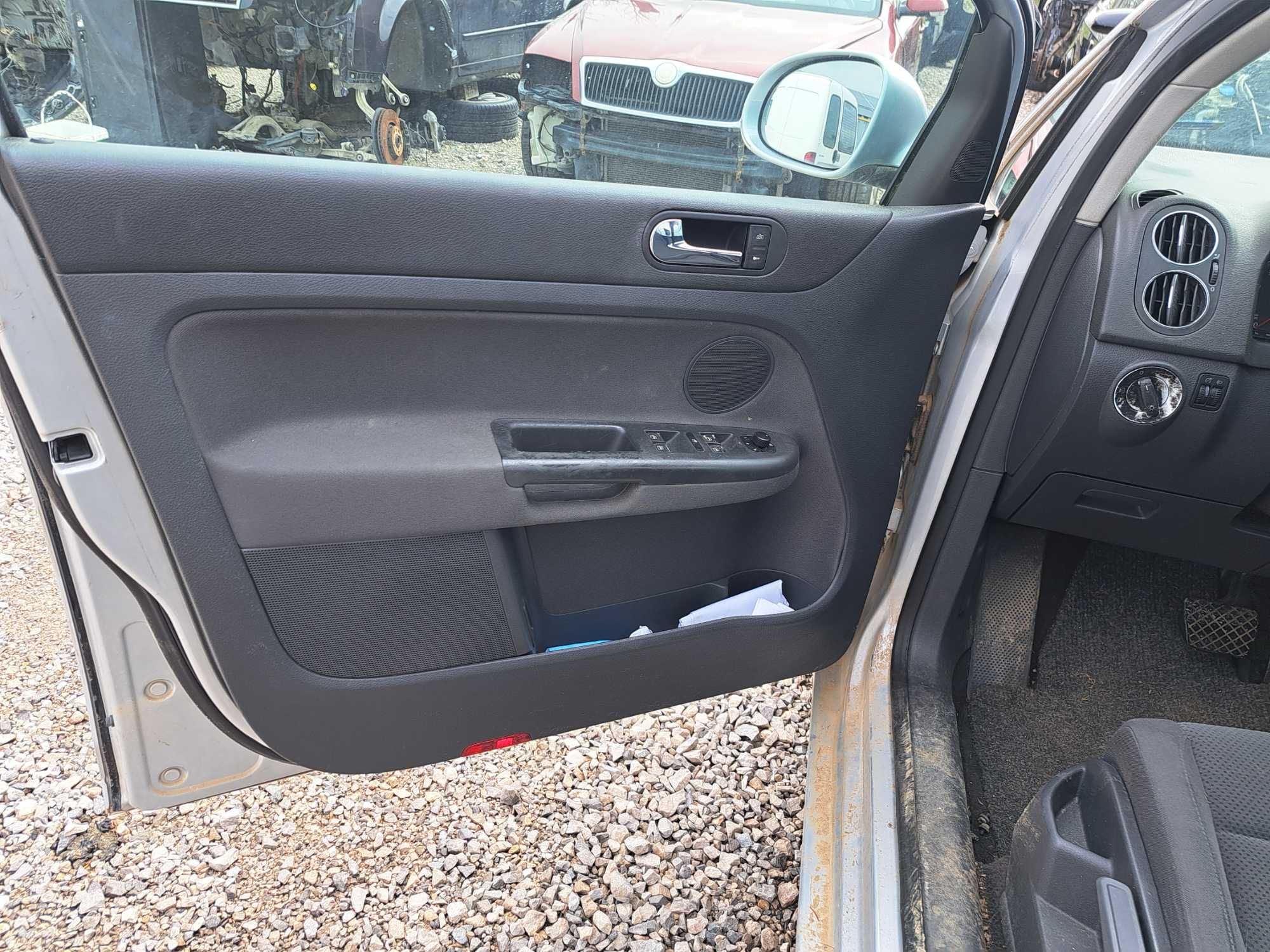Продавам VW golf V Plus, 1,6fsi автоматик на части, София