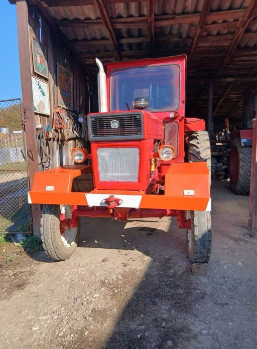 Vând tractor agricol U650.Pentru detalii ma puteti contacta