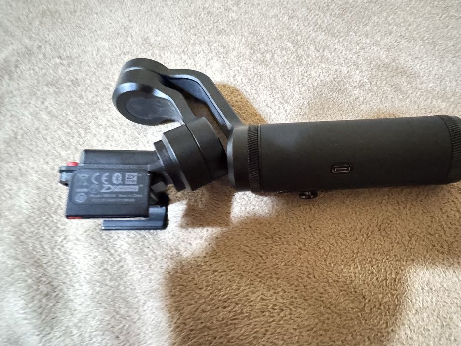 Stabilizator Zhiyun Smooth Q2 – filmări super fluide