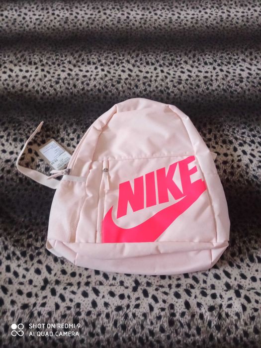 Ученическа раница Nike за момиче