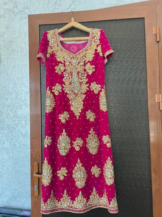 Женская платье национальной