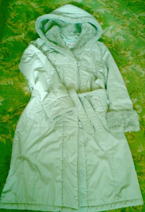 Два пальто осень-зима, размеры 44 и 48