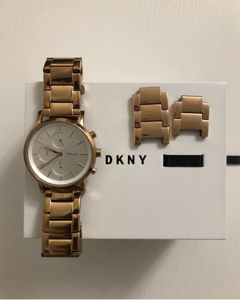 Продам часы DKNY