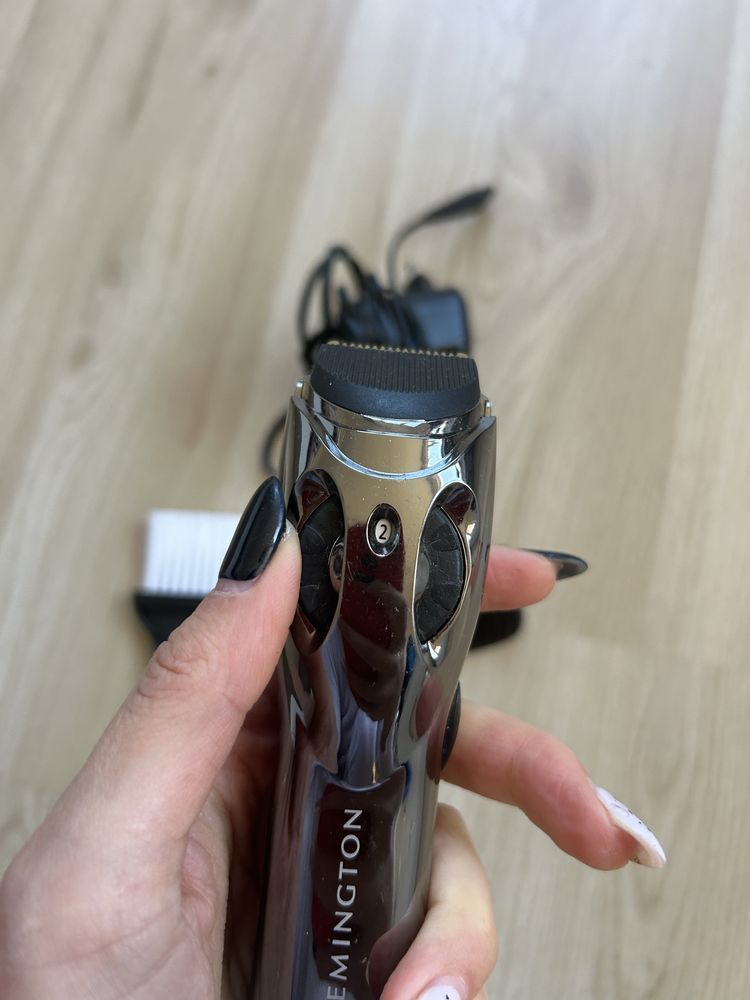 Машинка за подстригване Remington, модел BHT-2000