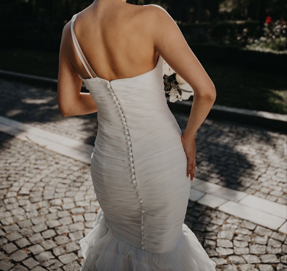 Vand rochie de mireasa