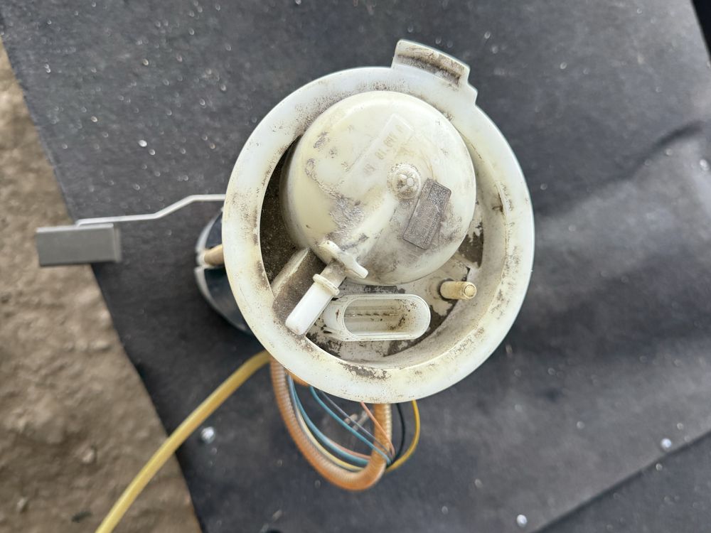 Помпа от резервоар Audi Q5 8R бензинова 8R0919051 сонда