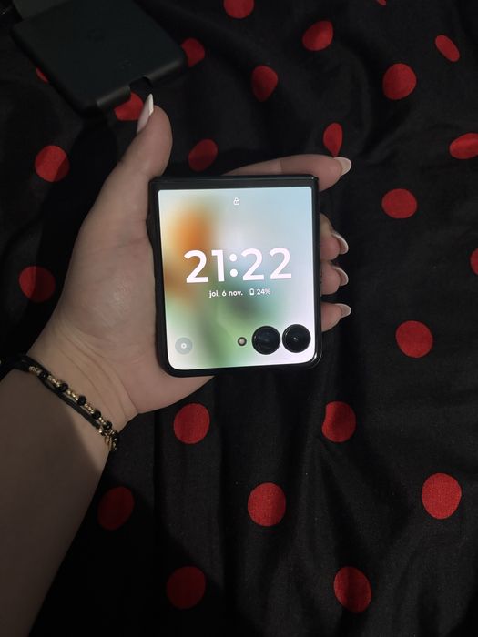 Vand telefon motorola razr 60 ultra