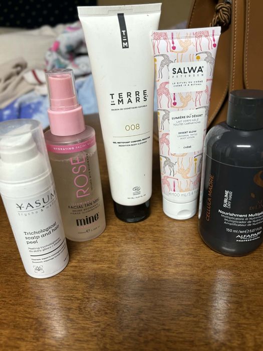 Продавам лот козметика