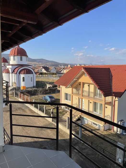 Vand apartament 3 camere in Cetate