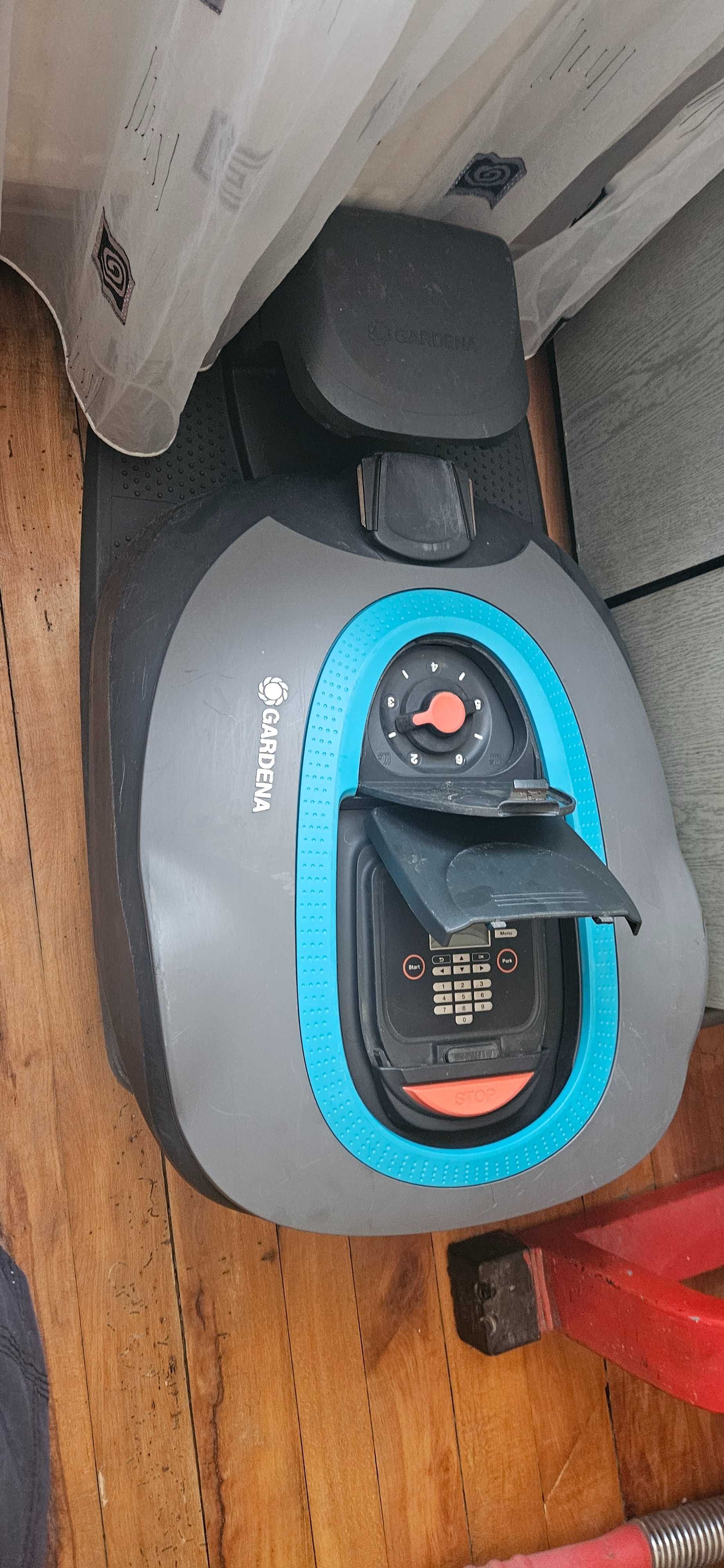 Косачка робот Gardena R130Li