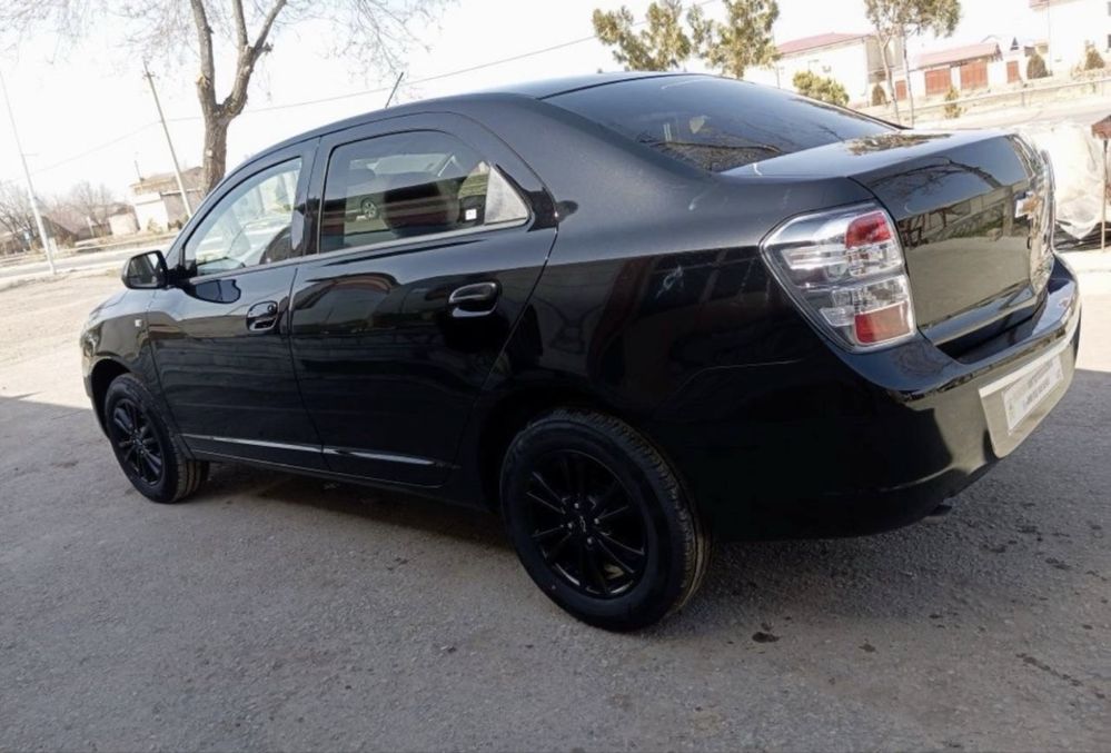 Kobalt midnight qora yangi