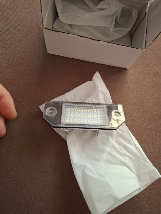 Vând leduri număr ford