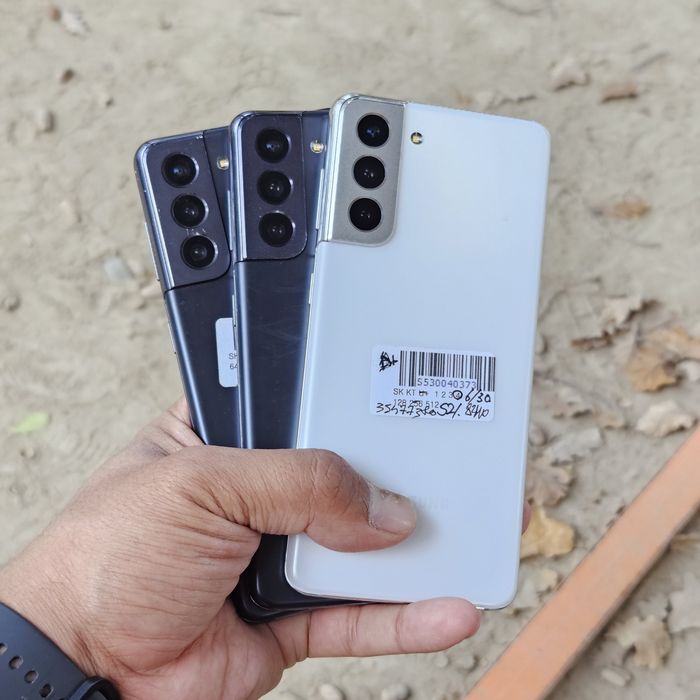 Samsung S21 5G 256gb
Holati 10/9