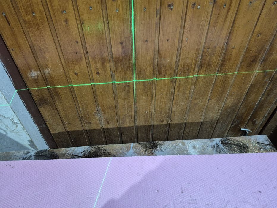 Nivela laser  DEWALT  DW088 raza roșie si verde