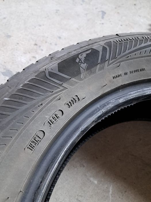 2 anvelope Allseasons 215 60 r17 Goodyear