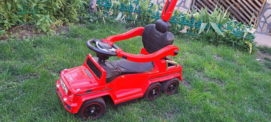 Детска кола за бутане мерцедес с дръжка