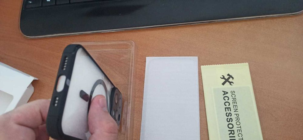 Iphone 14/PRO/MAX/PLUS Husa TPU MagSafe + Folie Sticla Safe Glass