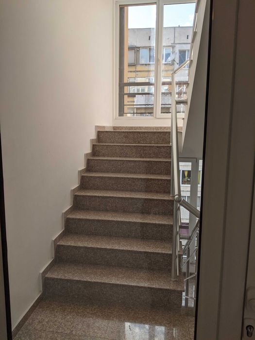 Дава се под наем Двустаен апартамент в София, Толстой - 67 кв.м за 548.25 € - Снимка #2