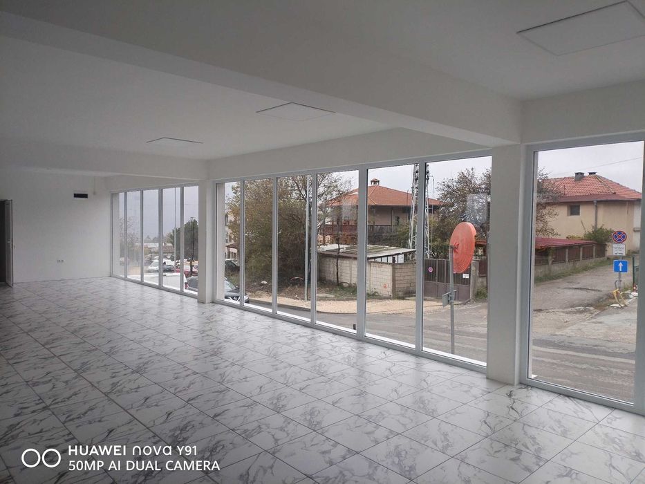 Дава се под наем Магазин в Варна, Левски - 140 кв.м за 1020 € - Снимка #2