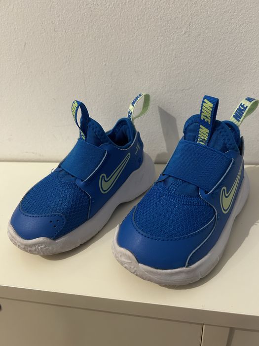 Adidasi Nike, 22, stare impecabila