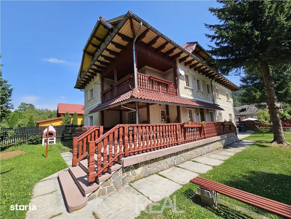 Vila cu vedere la Muntii Bucegi - 560 mpc si 963 mp teren - Zamora