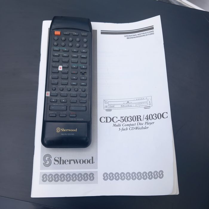 vind magazie 5 cd uri sherwood cu telecoma și amplificator