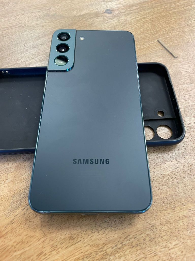Samsung s22 plus rama zgâriata