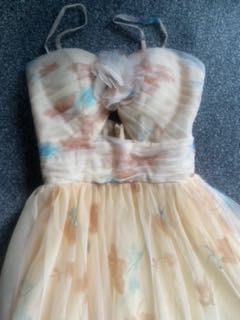 Чисто нова Жълта бална рокля